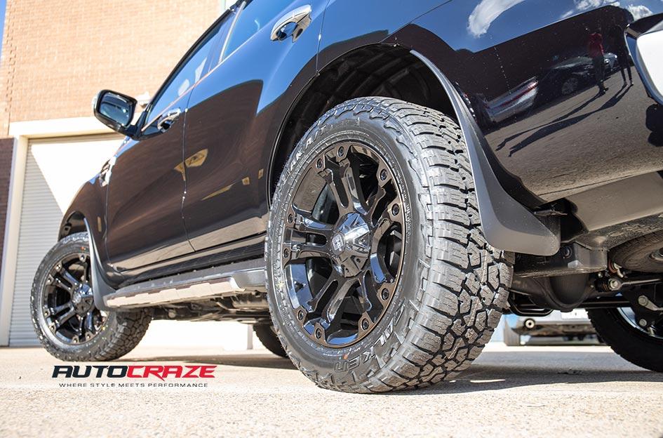 FORD TITANIUM  BROOKLYN BLACK MACHINED WITH DARK TINT